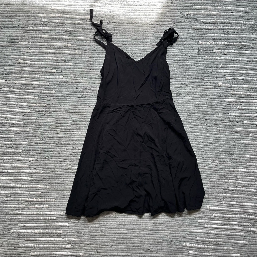 black gap dress